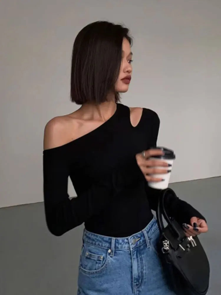 City Muse Off-Shoulder Ribbed Top – Effortlessly Chic & Flattering